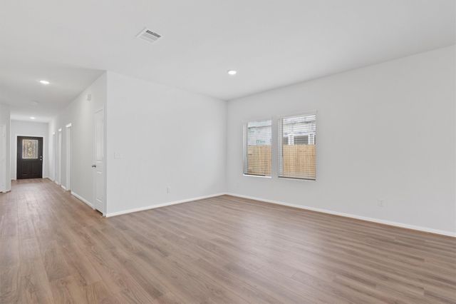 249 Crystal Brook DR, Liberty Hill, TX 78642