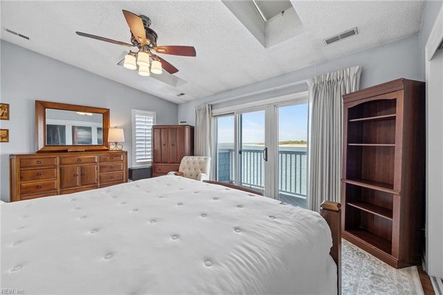9516 Bay Front DR, Norfolk, VA 23518