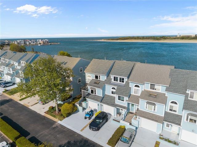 9516 Bay Front DR, Norfolk, VA 23518