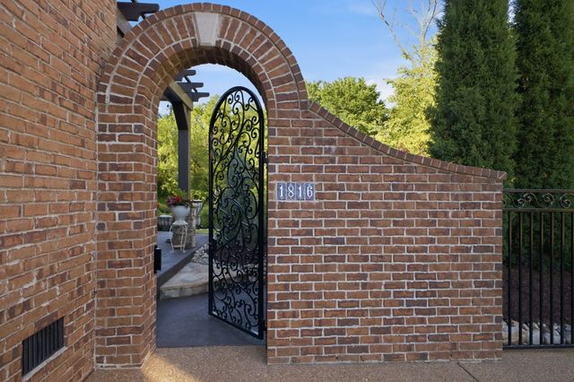 1816 Tiverton Pl, Brentwood, TN 37027