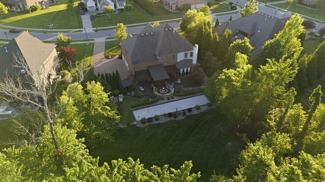1816 Tiverton Pl, Brentwood, TN 37027