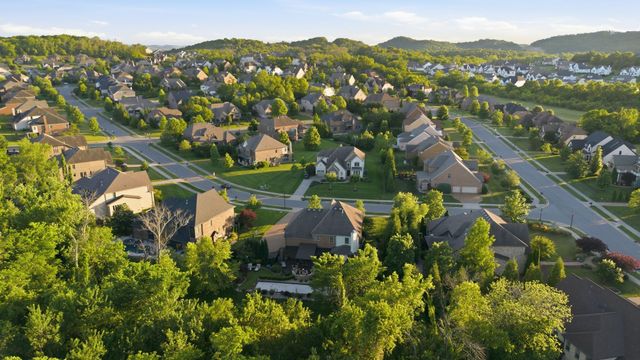 1816 Tiverton Pl, Brentwood, TN 37027