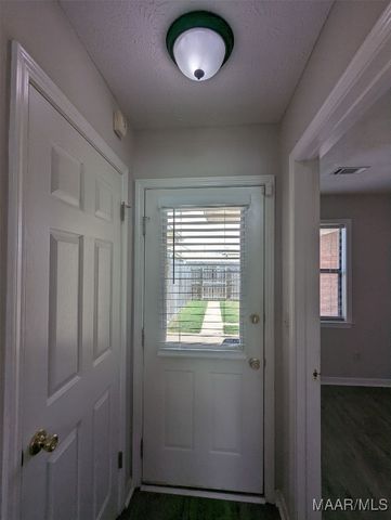 6257 BELL GABLES ., Montgomery, AL 36117