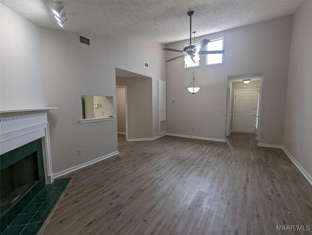 6257 BELL GABLES ., Montgomery, AL 36117