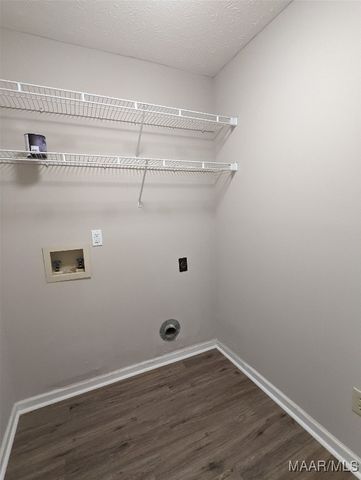 6257 BELL GABLES ., Montgomery, AL 36117