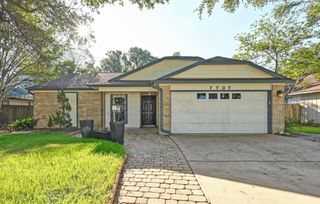 7707 Wakefield DR, Austin, TX 78749