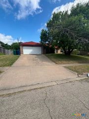403 E Hogan Drive, Copperas Cove, TX 76522