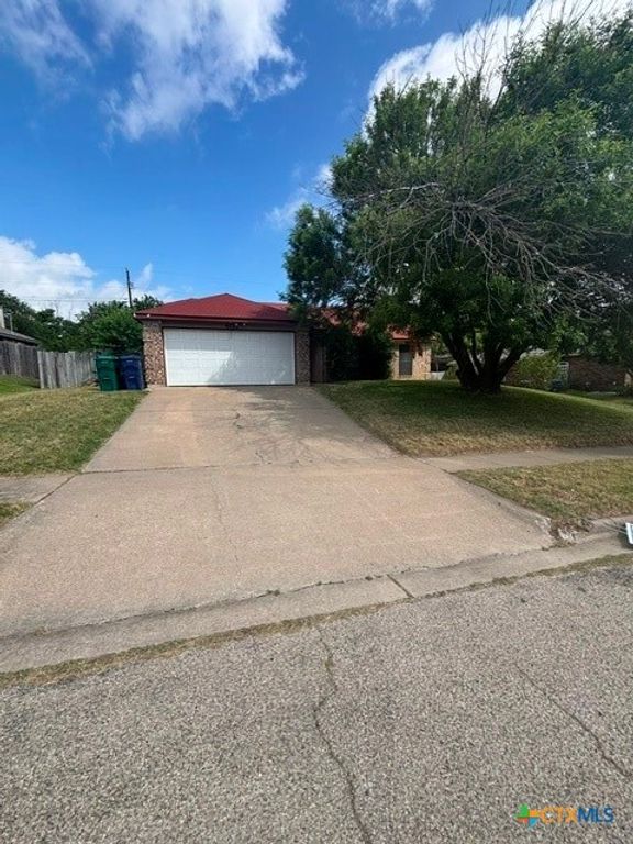 403 E Hogan Drive, Copperas Cove, TX 76522