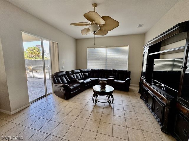 2041 24th AVE NE, Naples, FL 34120