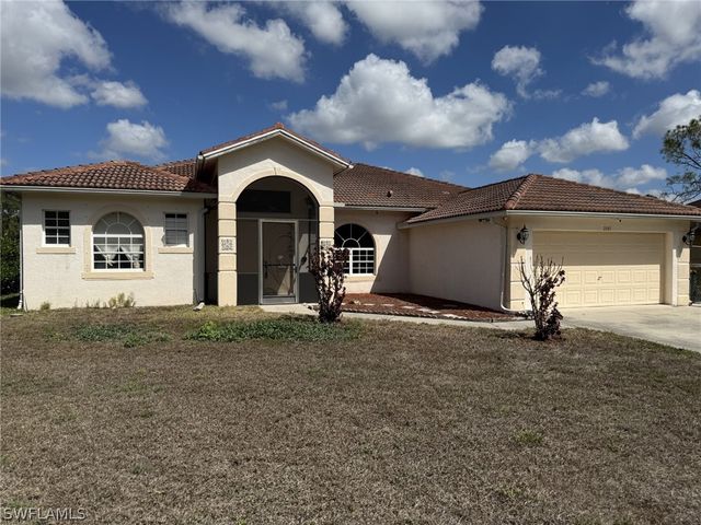 2041 24th AVE NE, Naples, FL 34120