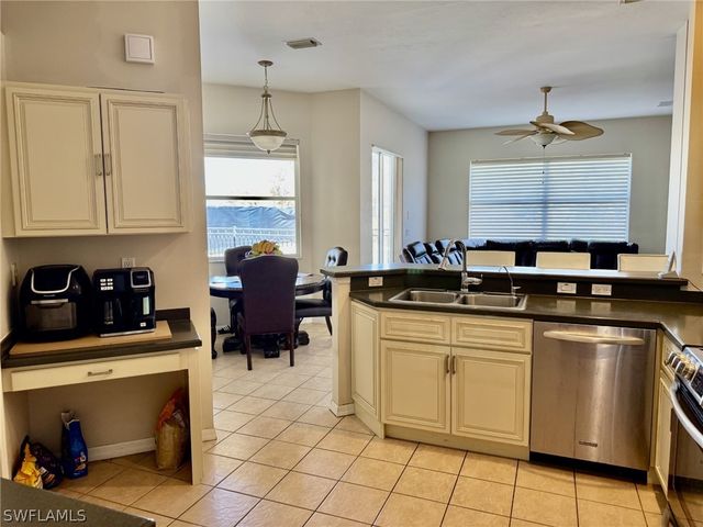 2041 24th AVE NE, Naples, FL 34120