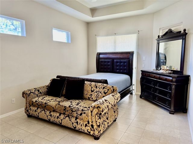 2041 24th AVE NE, Naples, FL 34120