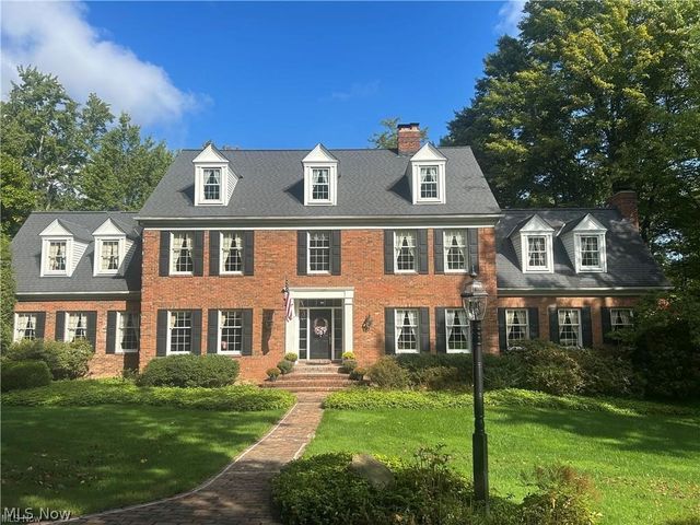 9230 Amber Wood Drive, Kirtland, OH 44094