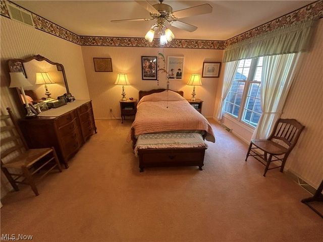 9230 Amber Wood Drive, Kirtland, OH 44094