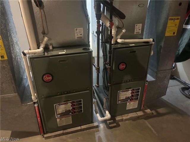 9230 Amber Wood Drive, Kirtland, OH 44094