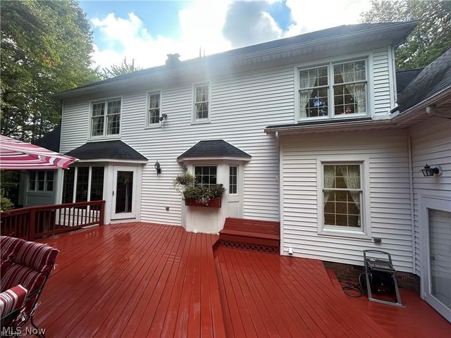 9230 Amber Wood Drive, Kirtland, OH 44094