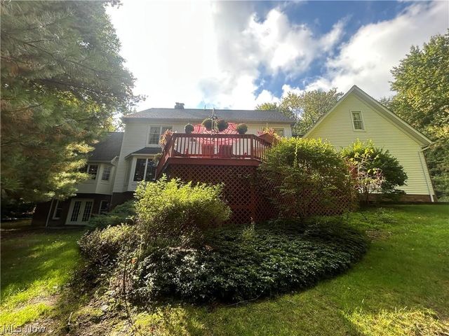 9230 Amber Wood Drive, Kirtland, OH 44094