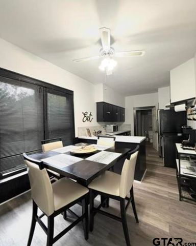 202 Graham St, Mineola, TX 75773