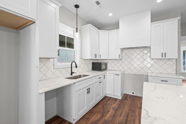 6001 - 1042 S Kings Hwy., Myrtle Beach, SC 29575