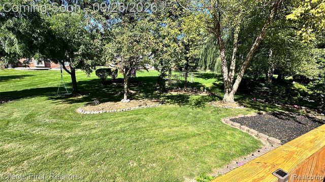 48760 Fifth Avenue, Canton, MI 48188