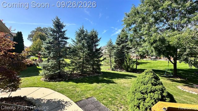 48760 Fifth Avenue, Canton, MI 48188