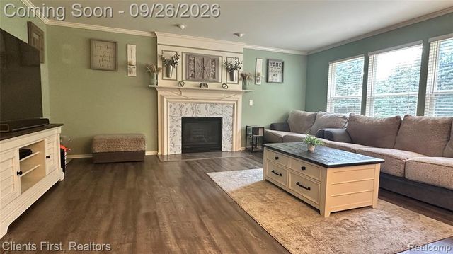 48760 Fifth Avenue, Canton, MI 48188