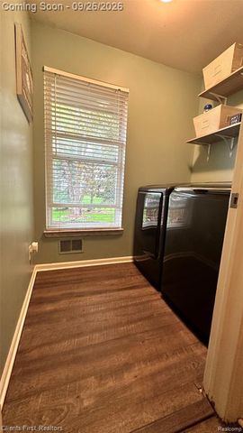 48760 Fifth Avenue, Canton, MI 48188