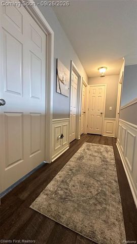 48760 Fifth Avenue, Canton, MI 48188