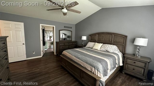 48760 Fifth Avenue, Canton, MI 48188