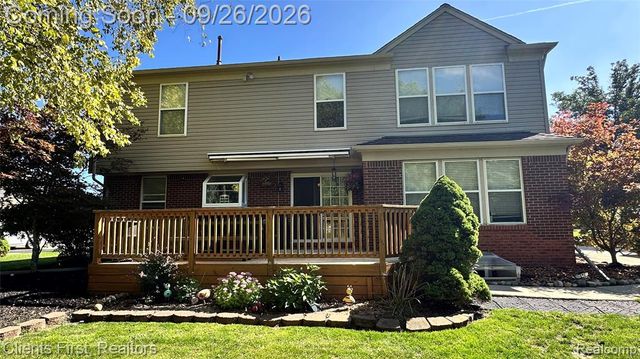 48760 Fifth Avenue, Canton, MI 48188