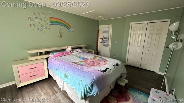 48760 Fifth Avenue, Canton, MI 48188