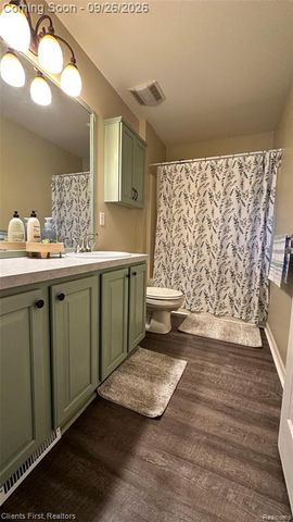 48760 Fifth Avenue, Canton, MI 48188