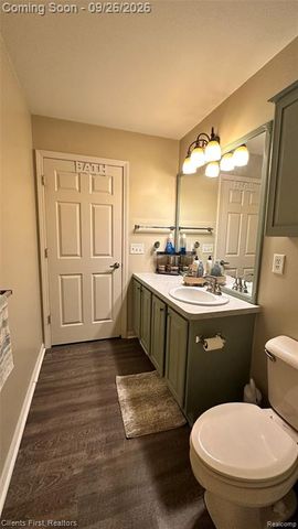 48760 Fifth Avenue, Canton, MI 48188