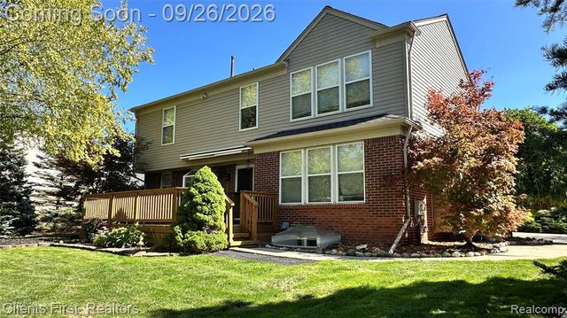 48760 Fifth Avenue, Canton, MI 48188