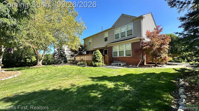48760 Fifth Avenue, Canton, MI 48188