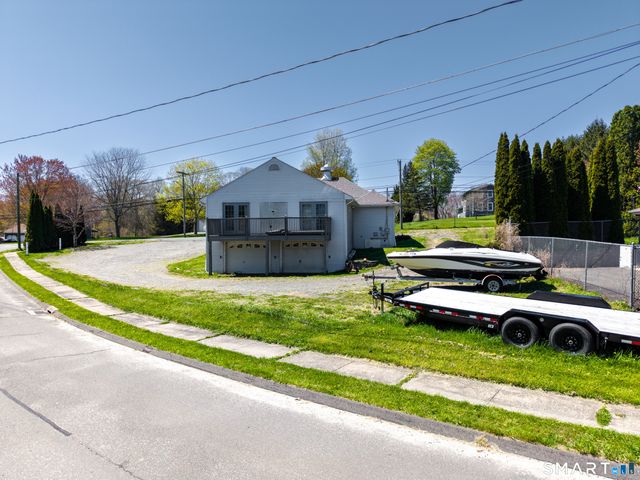 305 South Street, Plymouth, CT 06782