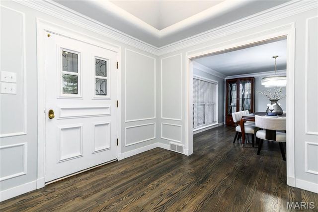 18 Country Aire Drive, St Louis, MO 63131