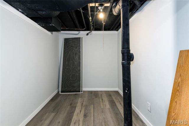 18 Country Aire Drive, St Louis, MO 63131