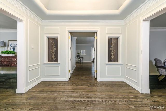 18 Country Aire Drive, St Louis, MO 63131