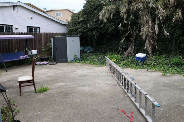 2120 E 22Nd St, Oakland, CA 94606