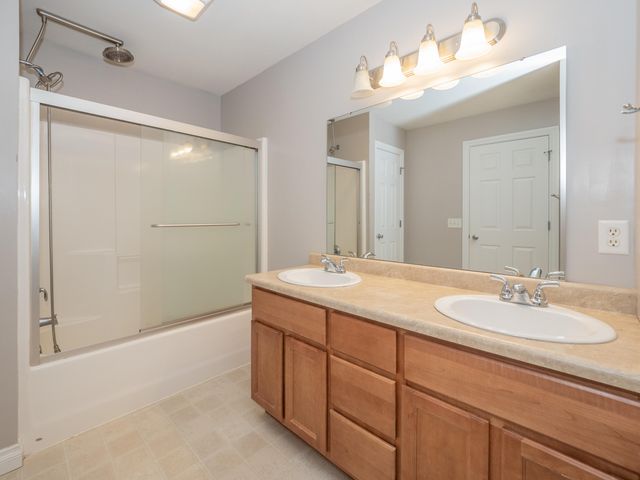 27120 Birmingham Court, Antwerp Twp, MI 49079