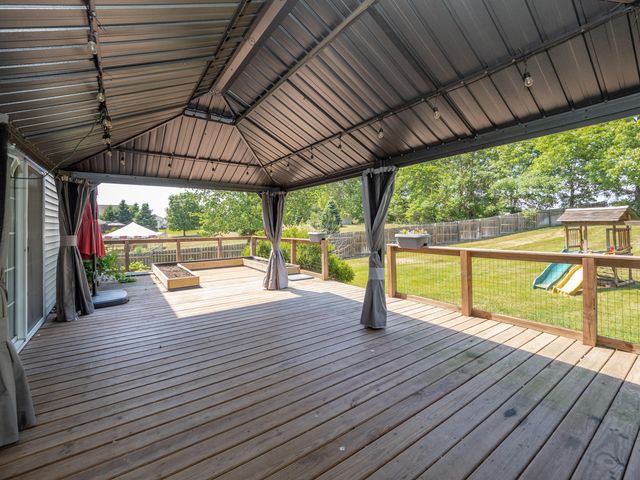 27120 Birmingham Court, Antwerp Twp, MI 49079