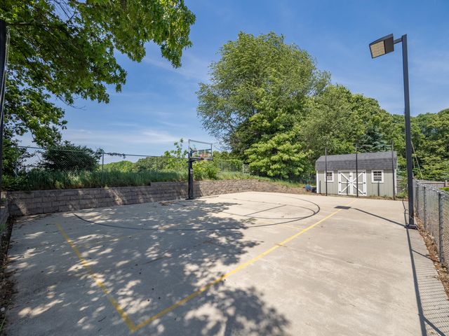 27120 Birmingham Court, Antwerp Twp, MI 49079
