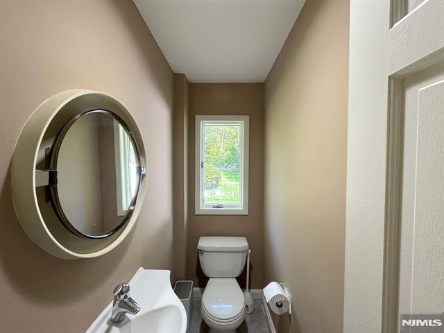 24 Palmer, Tenafly, NJ 07670