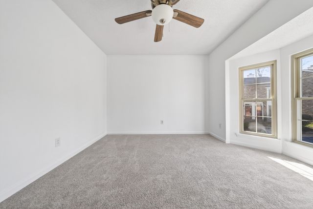 250 Sanders Ferry Rd Apt 36, Hendersonville, TN 37075