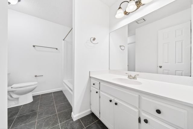 250 Sanders Ferry Rd Apt 36, Hendersonville, TN 37075