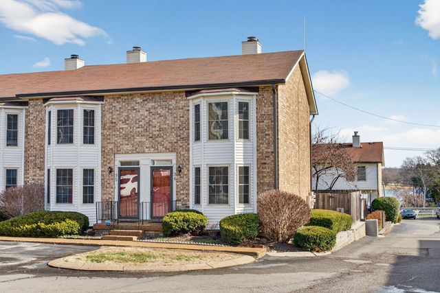 250 Sanders Ferry Rd Apt 36, Hendersonville, TN 37075