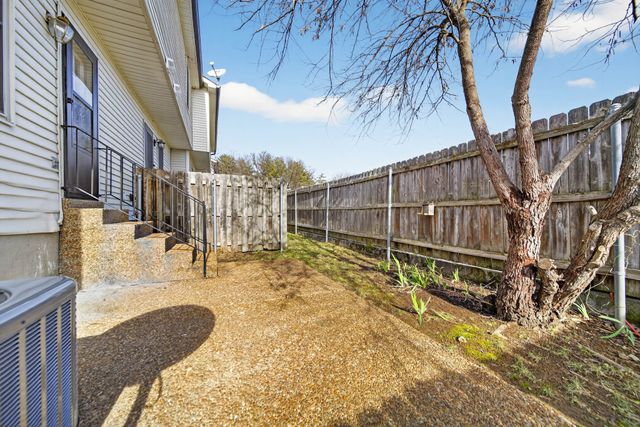 250 Sanders Ferry Rd Apt 36, Hendersonville, TN 37075