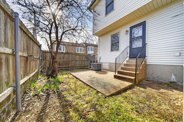 250 Sanders Ferry Rd Apt 36, Hendersonville, TN 37075