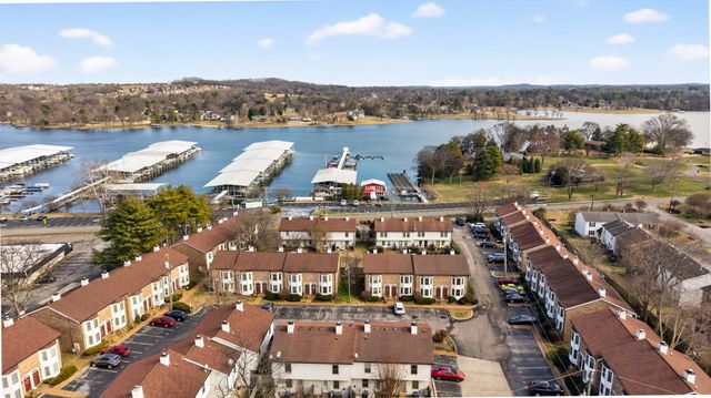 250 Sanders Ferry Rd Apt 36, Hendersonville, TN 37075